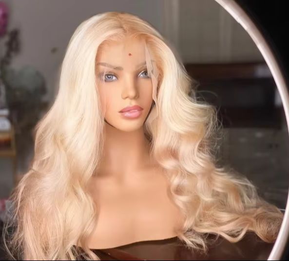Синтетический парик 613 блонд, – обзор и цена 613 Blonde Body Wave Lace Front Wig